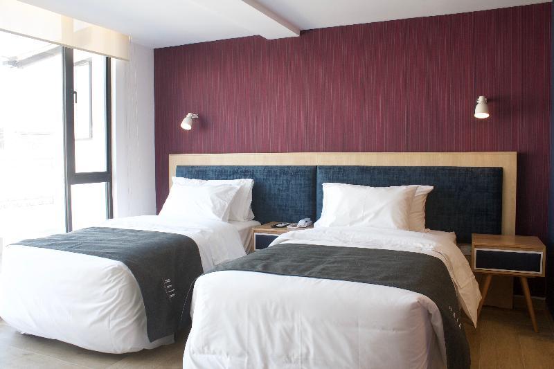 Kaia Hotel Quito Extérieur photo